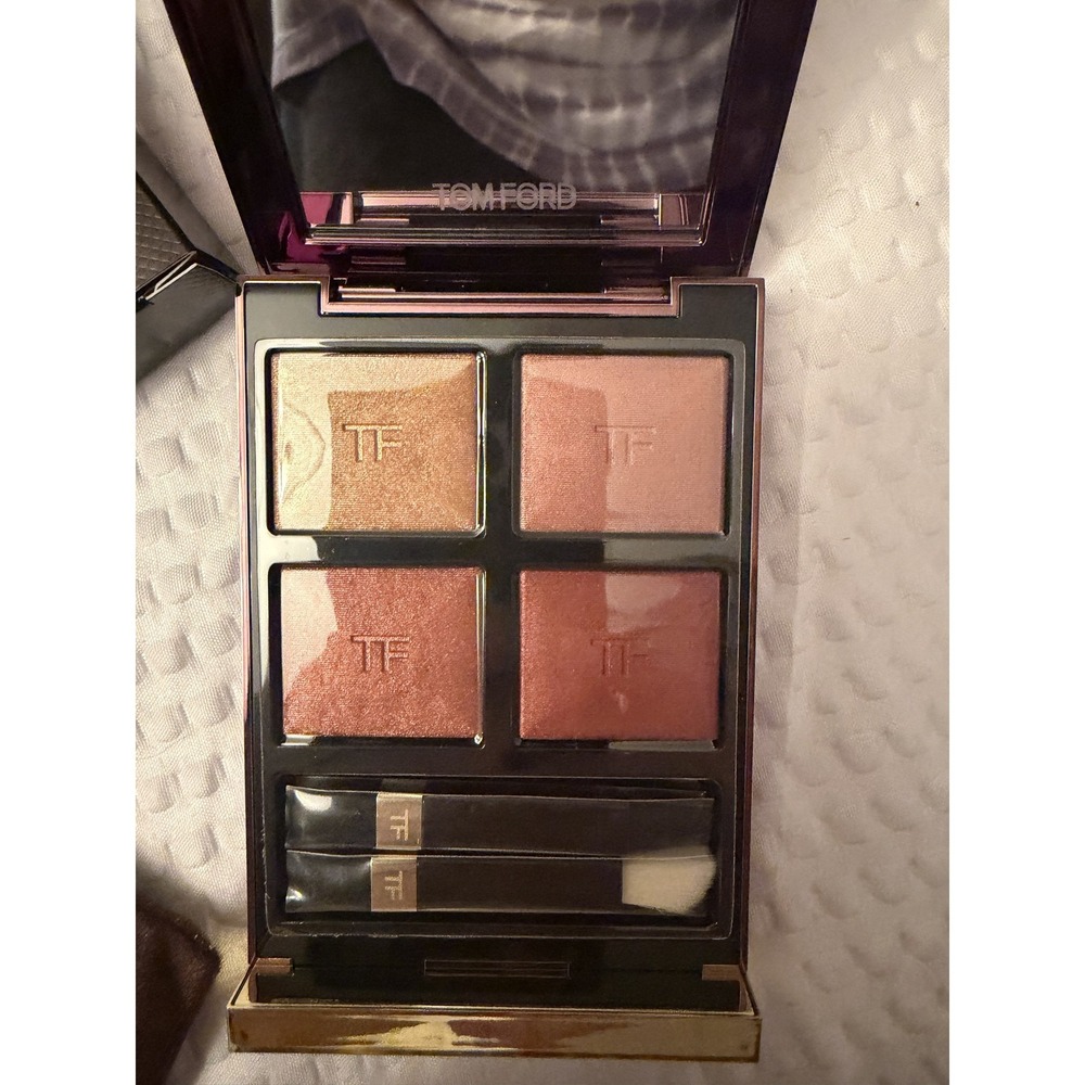 Tom Ford Eye Color Quad Eyeshadow Palette 40 Golden Hour New in Box - Picture 2 of 5
